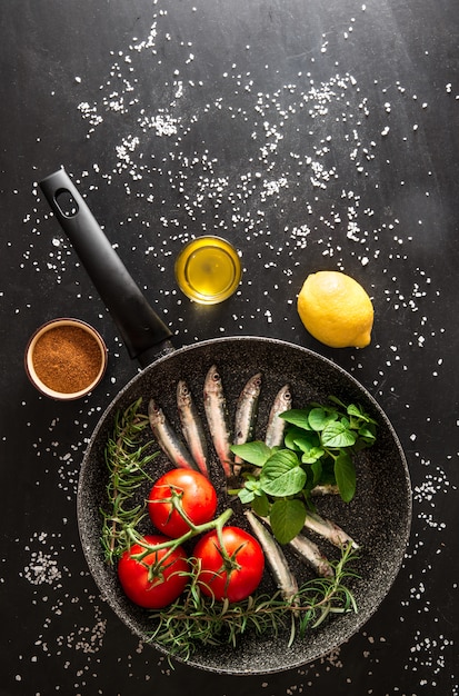 Preparación de un pescado a la plancha.