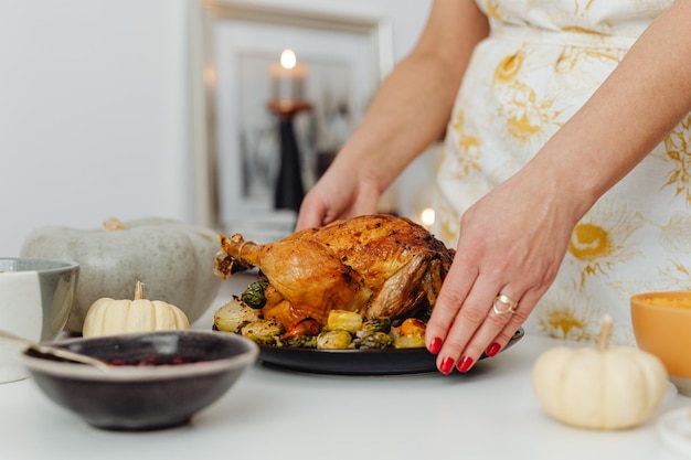 Preparando una cena de Acción de Gracias - comida festiva