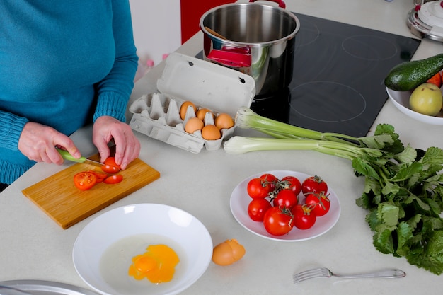 Preparando una comida saludable