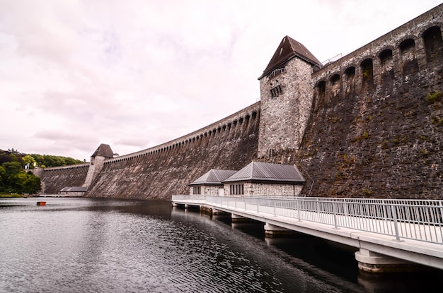 Presa de agua alemana