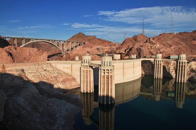 Presa Hoover en el desierto de Nevada, EE.UU.