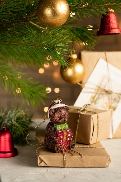 Presentes de natal debaixo da árvore