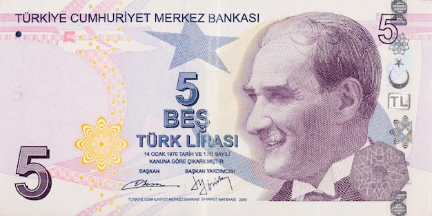 Presidente Mustafa Kemal Ataturk Retrato de Turquía 5 Lira 2009 Billetes