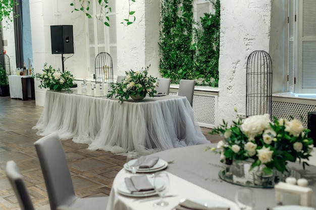 Presidium de los recién casados en la boda