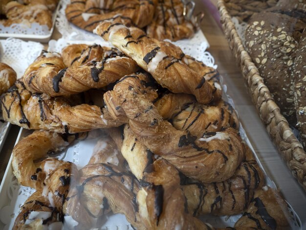 Pretze brezel bretzel estilo diferente en una panadería