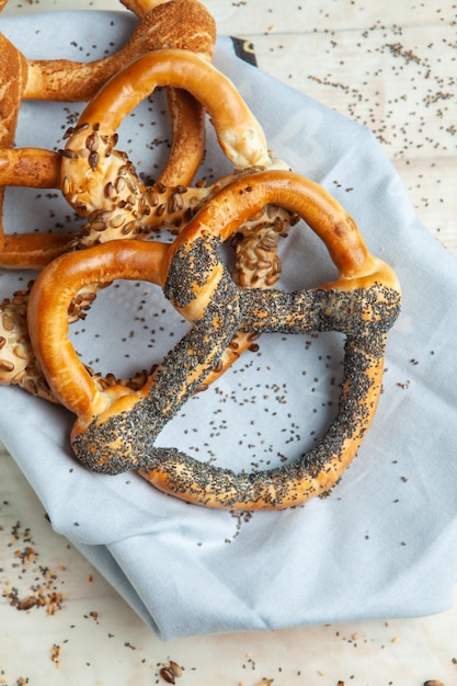 Pretzels macios caseiros preparados frescos