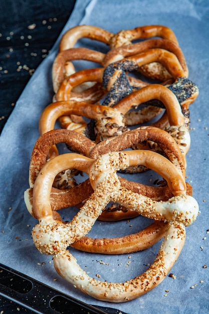 Pretzels macios caseiros preparados frescos