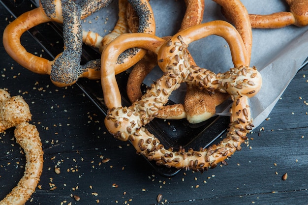 Pretzels macios caseiros preparados frescos