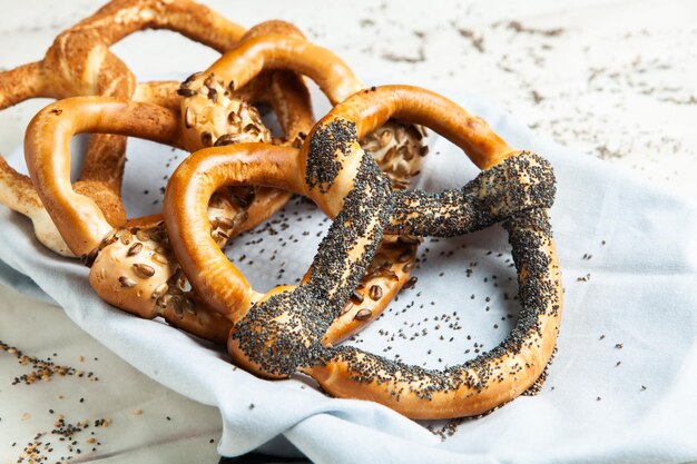 Pretzels macios caseiros preparados frescos