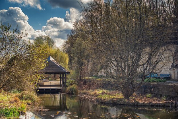 Primavera Ingolstadt um parque em uma cidade alemã na primavera Klenzepark