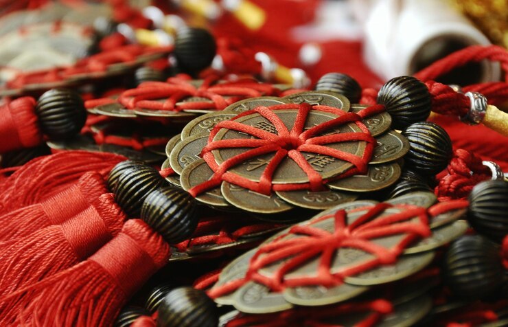 Foto un primer plano de los amuletos de la suerte