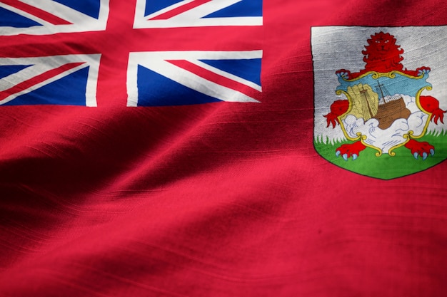 Primer plano de la bandera con volantes de Bermudas, bandera de Bermudas soplando en el viento