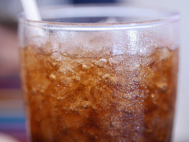 Foto primer plano de una bebida en un vaso