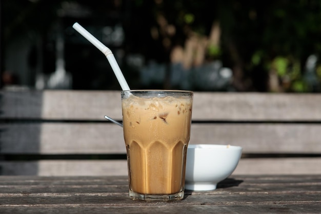 Foto primer plano del café en la mesa