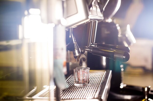Un primer plano del café
