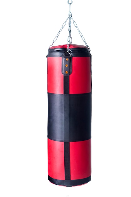 Primer plano del campanario rojo contra un fondo blanco