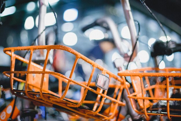 Foto primer plano de la canasta de la bicicleta