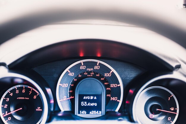 Foto primer plano de un coche de época