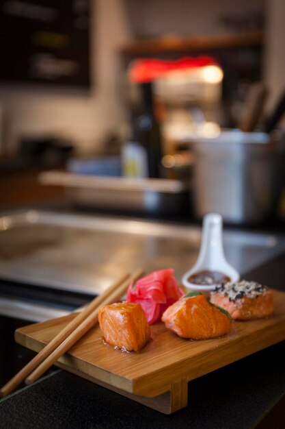 Foto primer plano de la comida en la mesa