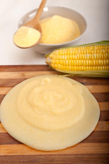 Foto primer plano de la comida en la mesa