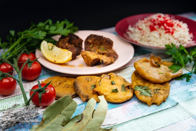 Foto primer plano de la comida en la mesa