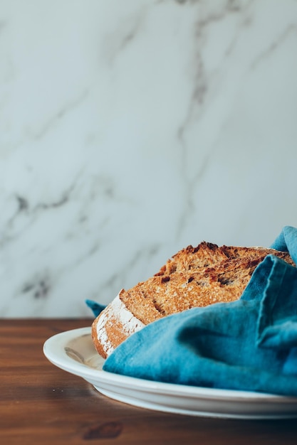 Foto primer plano de la comida servida en la mesa