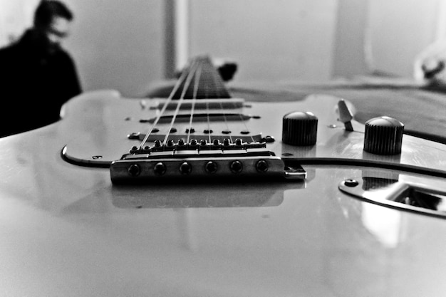 Primer plano conceptual de una guitarra eléctrica