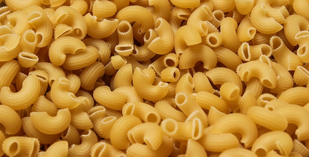 Primer plano de cuernos de pasta. Antecedentes.