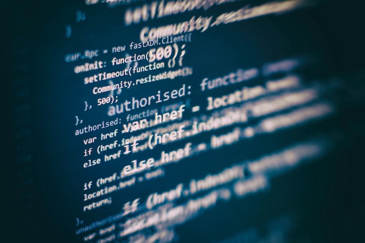 Foto primer plano de desarrollo de tecnologías de programación y codificación. desarrollador que trabaja en códigos de sitios web en la oficina.