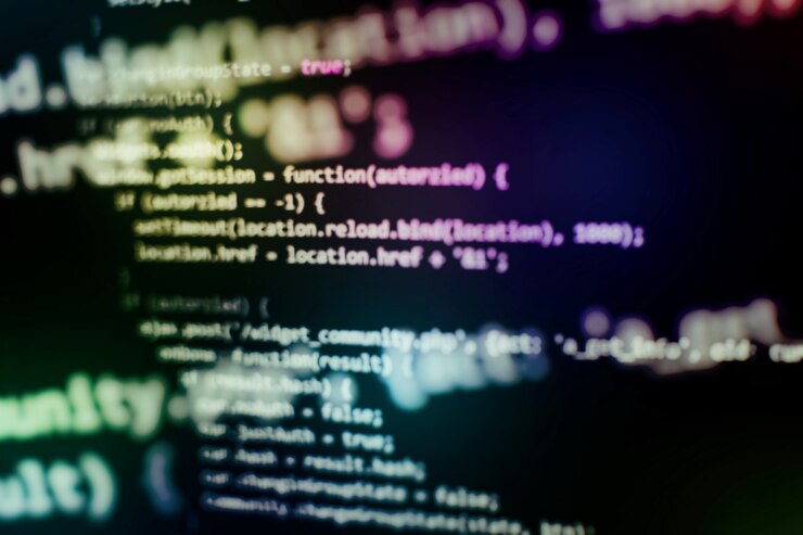 Foto primer plano de desarrollo de tecnologías de programación y codificación. desarrollador que trabaja en códigos de sitios web en la oficina.