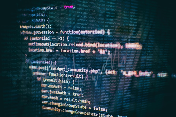 Foto primer plano de desarrollo de tecnologías de programación y codificación. desarrollador que trabaja en códigos de sitios web en la oficina.