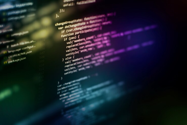 Foto primer plano de desarrollo de tecnologías de programación y codificación. desarrollador que trabaja en códigos de sitios web en la oficina.