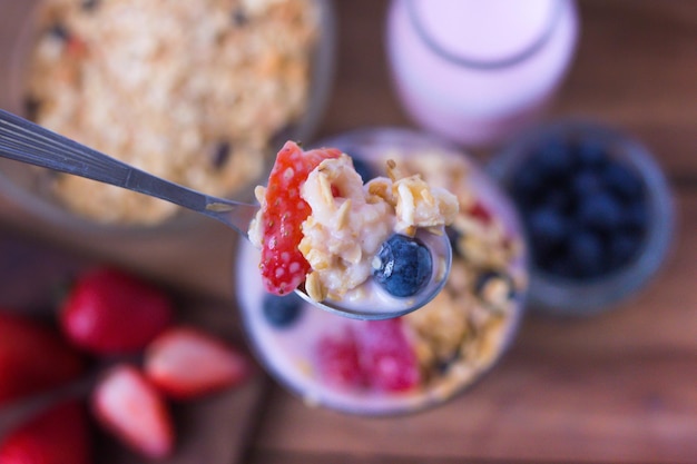 Foto primer plano del desayuno servido en un cuenco