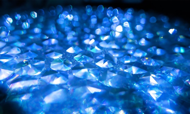 Un primer plano de diamantes de diferentes cortes y tamaños sobre un fondo claro Un montón de hermosos diamantes en 3D