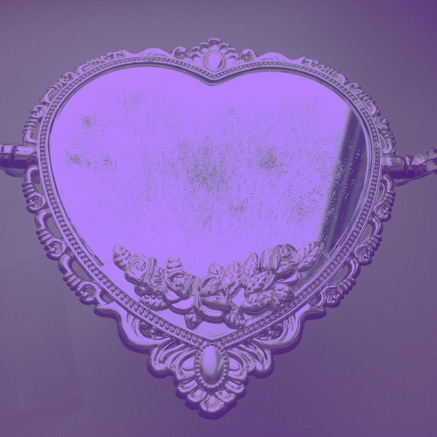 Foto primer plano del espejo sobre un fondo de color