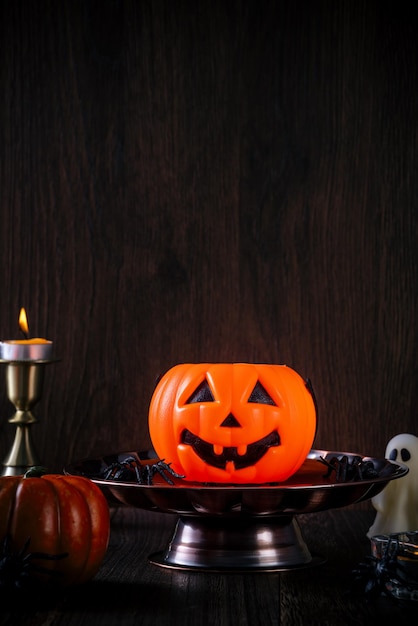 Primer plano de la espeluznante decoración del festival de terror de trucos de Halloween