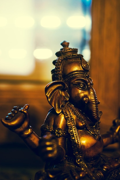 Primer plano de la estatua de Ganesh