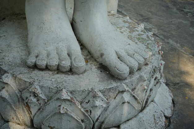 Foto primer plano de la estatua