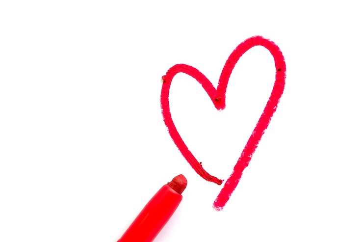 Foto primer plano de la forma de corazón sobre un fondo blanco