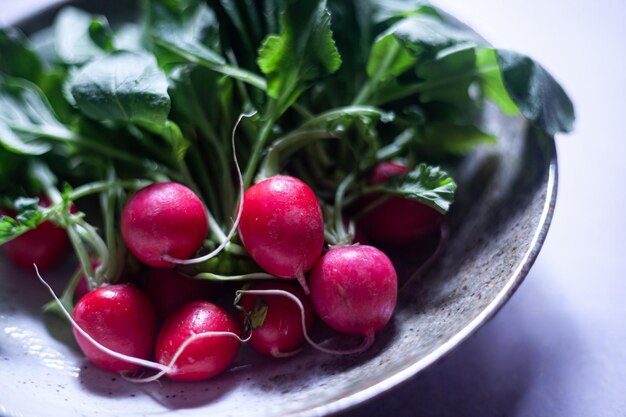 Primer plano de las fresas en el cuenco