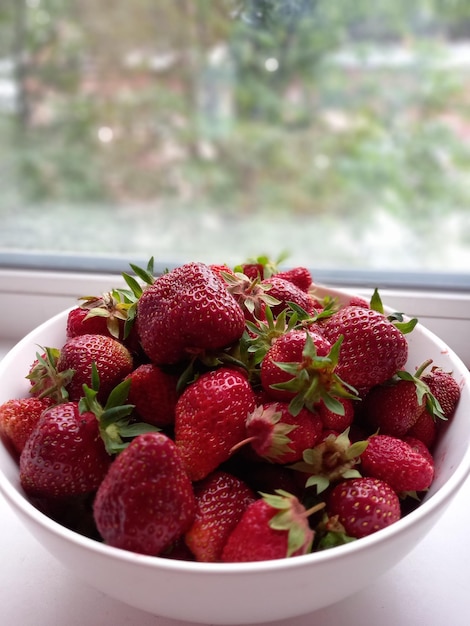 primer plano, de, fresas, en, tazón