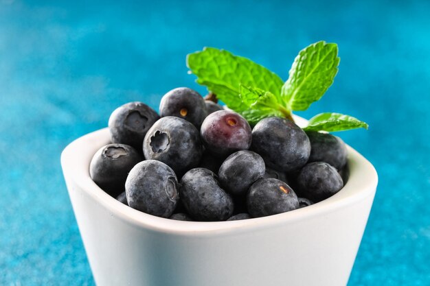 Foto primer plano de las frutas en el cuenco