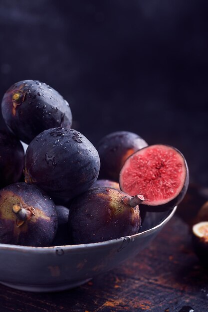 Primer plano de las frutas en el cuenco