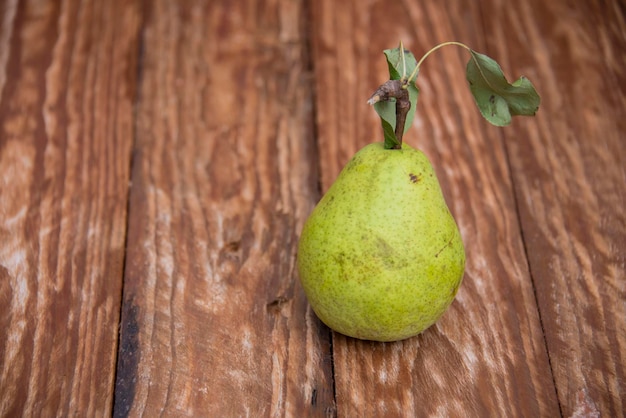 Primer plano de las frutas en la mesa