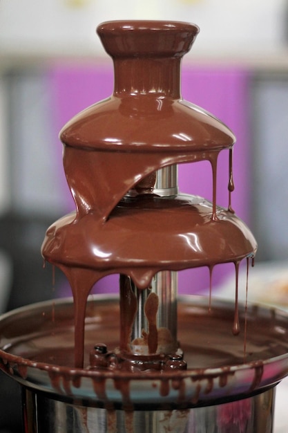 Primer plano de la fuente de chocolate