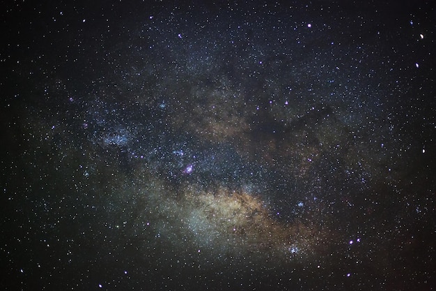 Primer plano de la galaxia de la vía láctea Fotografía de larga exposición Con grano