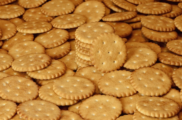 Foto primer plano de galletas saladas