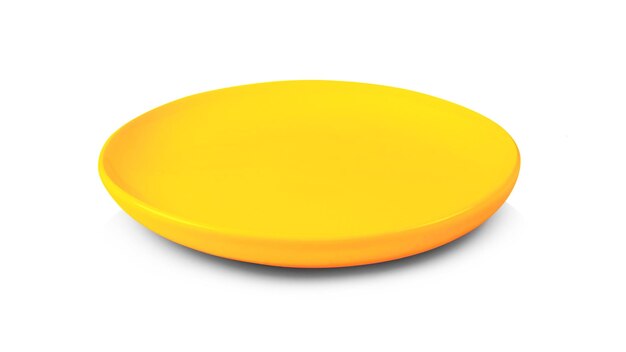 Primer plano de un globo amarillo contra un fondo blanco
