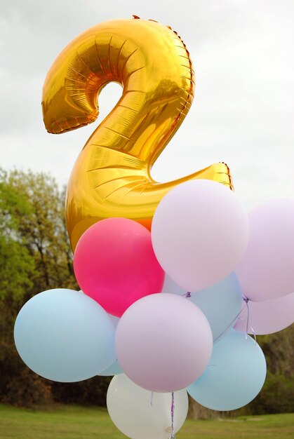 Foto primer plano de globos contra un fondo borroso