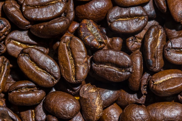 Primer plano de granos de café tostados